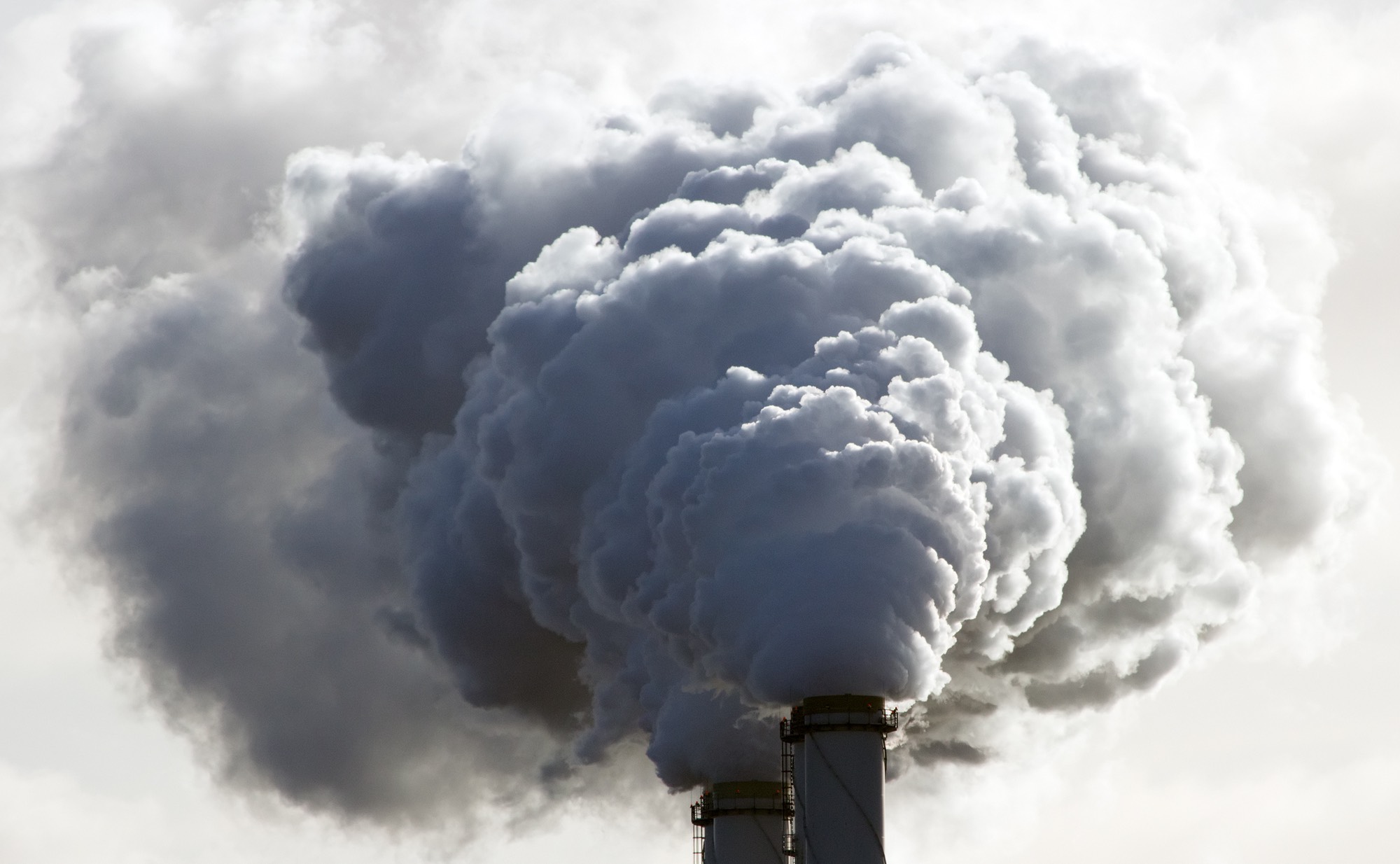 Sulphuric acid blown out of chemical plant