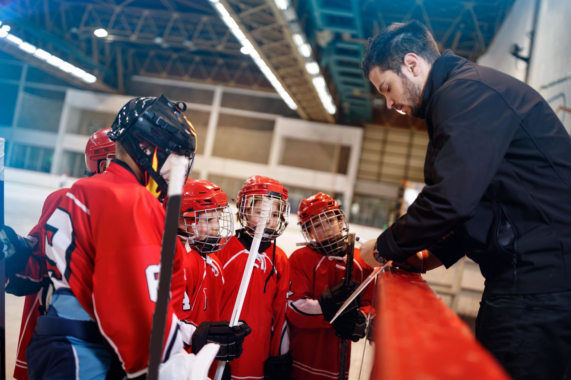hockey coach accused of abuse teaching kids