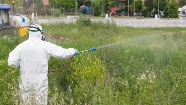 Person using Roundup regarding the Roundup cancer risks class action lawsuit